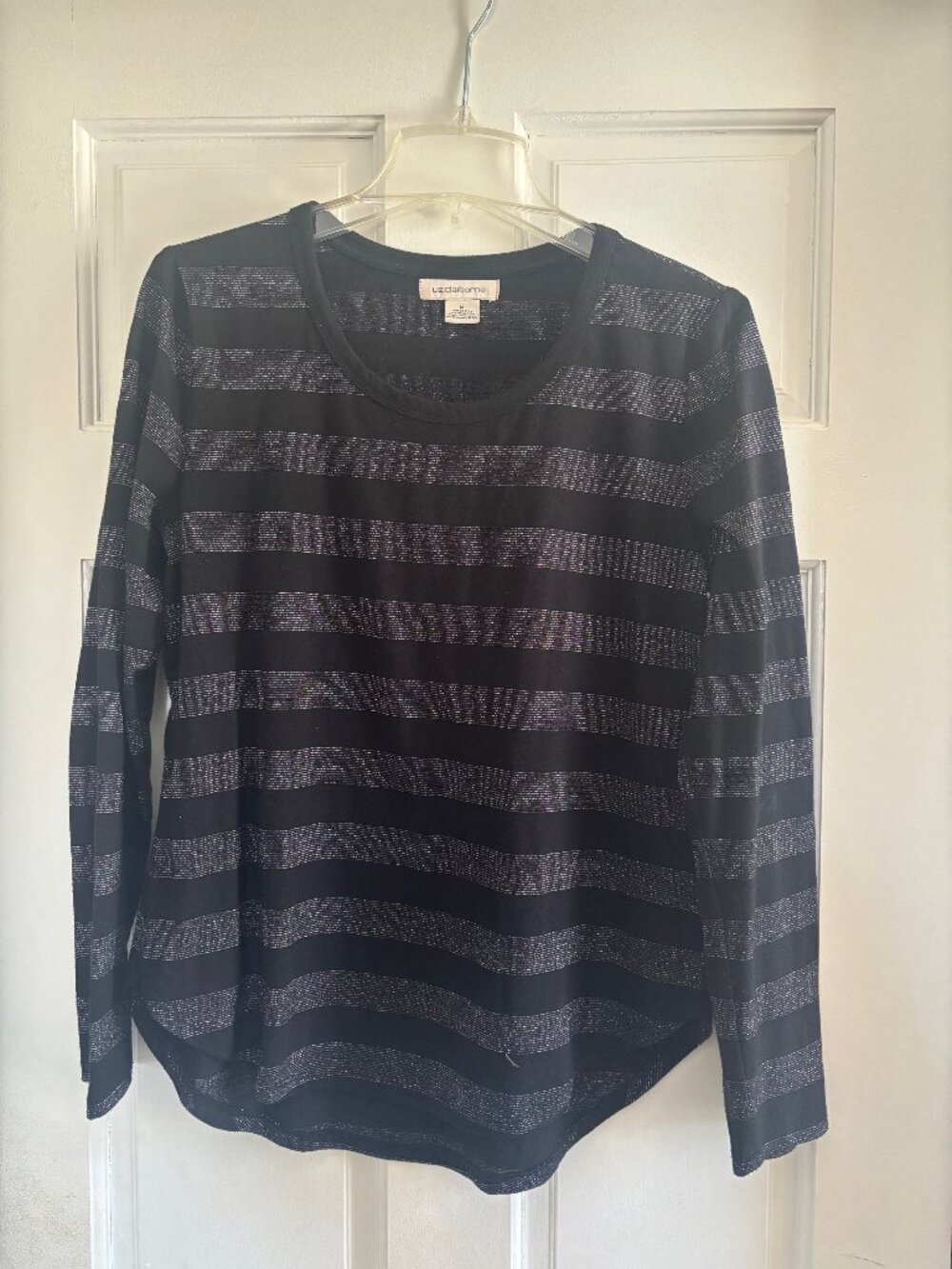 Liz Claiborne Black & Silver Long Sleeve T Shirt